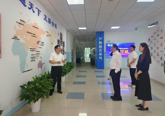 clip_image006.jpg clip_image006.jpg