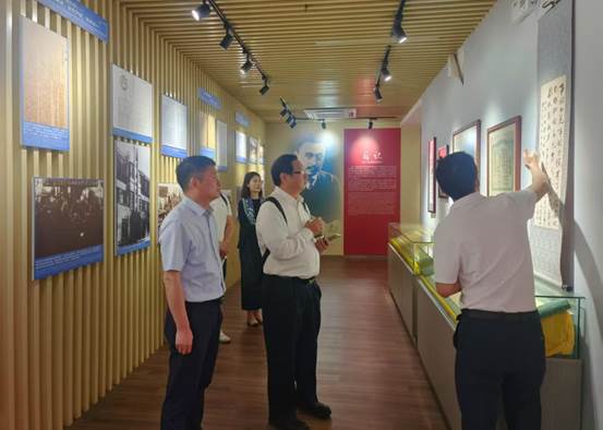 clip_image004.jpg clip_image004.jpg